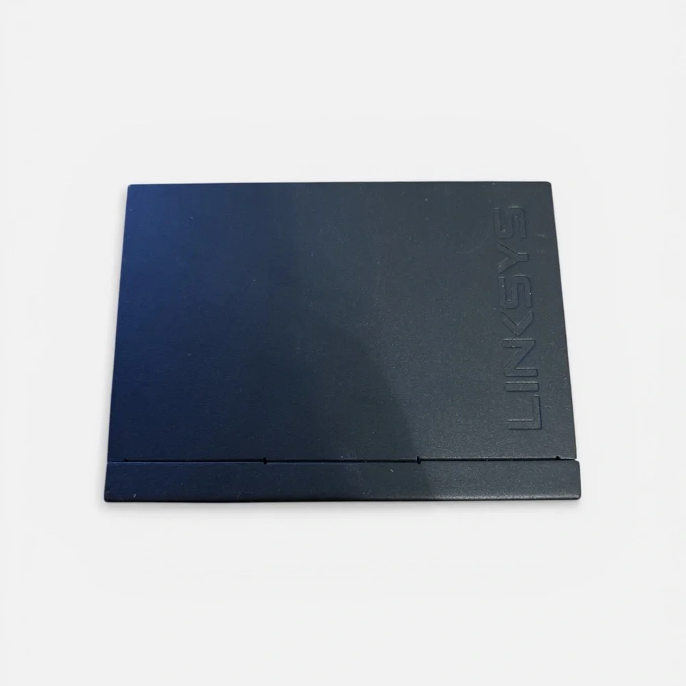 Linksys Black SE3005V2 5-Port Ethernet Switch - Compact Network Hub